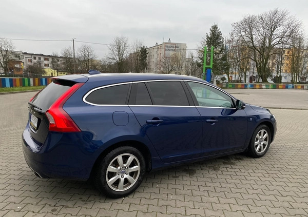 Volvo V60 cena 48900 przebieg: 223000, rok produkcji 2015 z Kutno małe 211